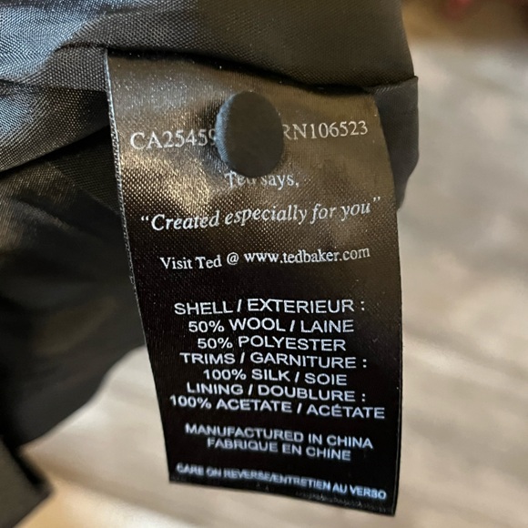 Ted Baker Elegant Ruffle Sleeve Silk
Fitted Dress Sz US 8 - Picture 10 of 13